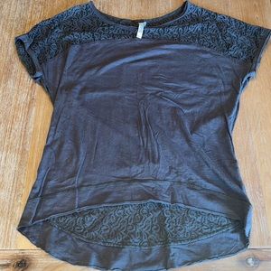 Monoreno shirt. Size L.